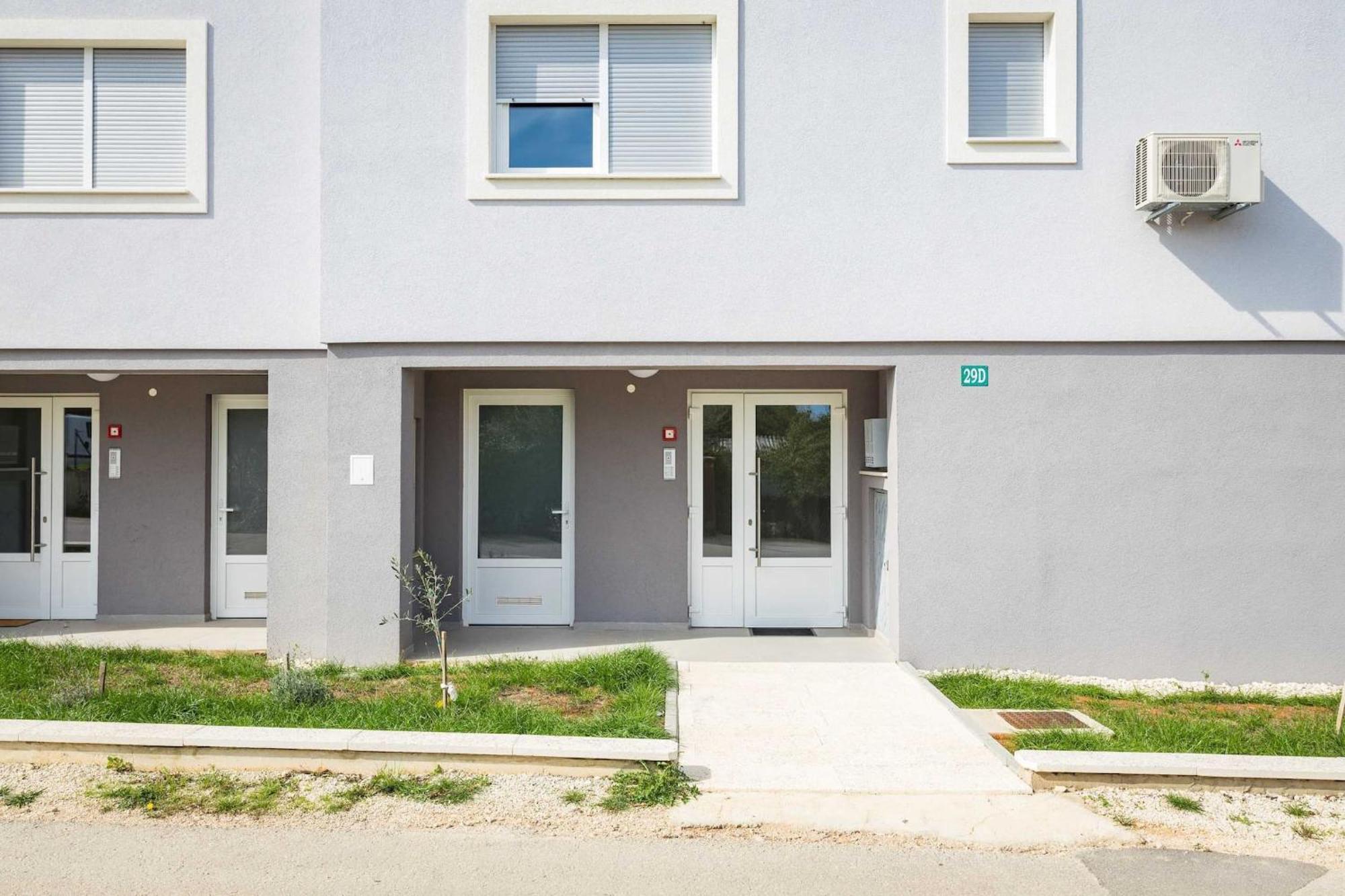 Ferienwohnung Lana Luxe Pula Exterior foto