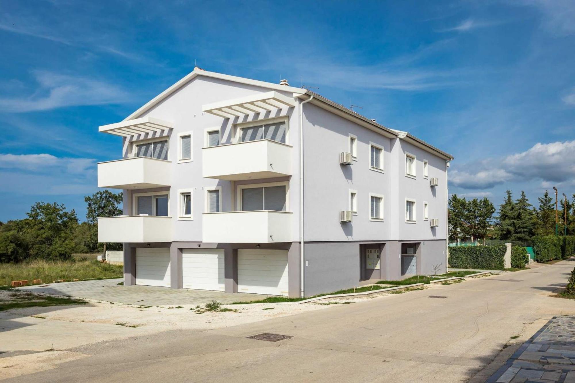 Ferienwohnung Lana Luxe Pula Exterior foto